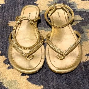 Shoes. Size 4. Brands: Nike and Vans.